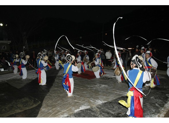 풍물패의 축원 공연